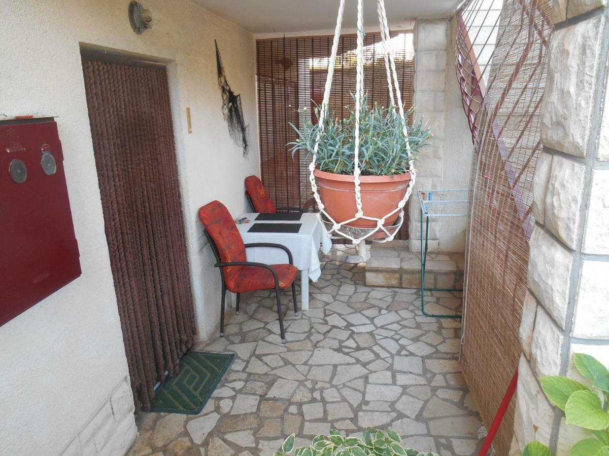 Apartment Regina Rovinj Exterior photo